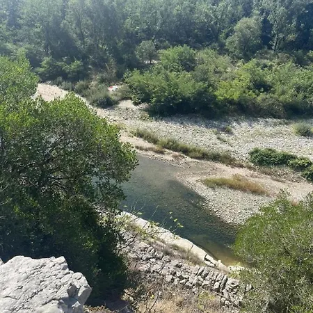Mobilhome 'sandra ' Lagorce (Ardeche)